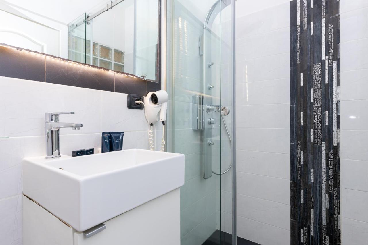 Bb'S Suites Corso โรม ภายนอก รูปภาพ